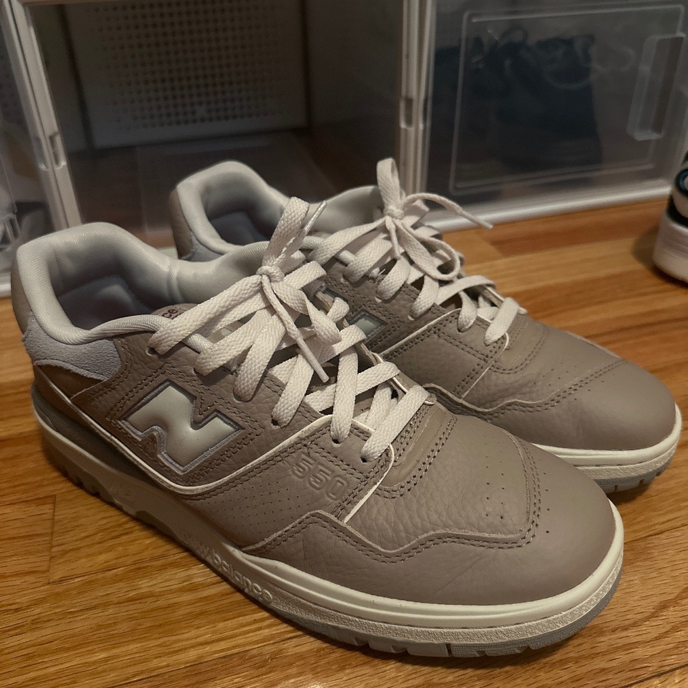 New Balance 550